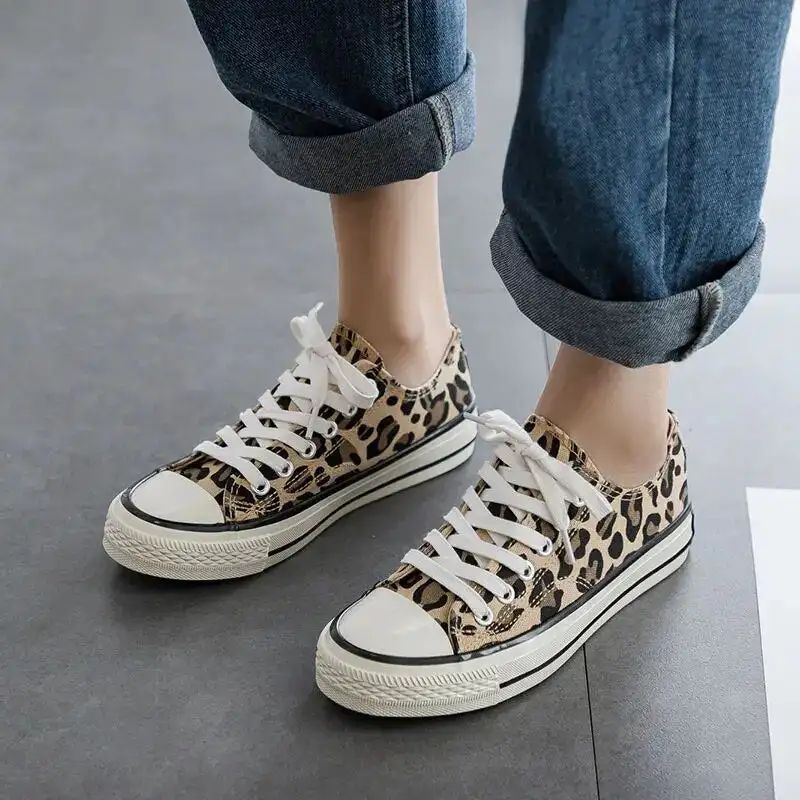 Dam Sneakers Leopardmönster Trendig Design Vadderad Innersula Högkvali