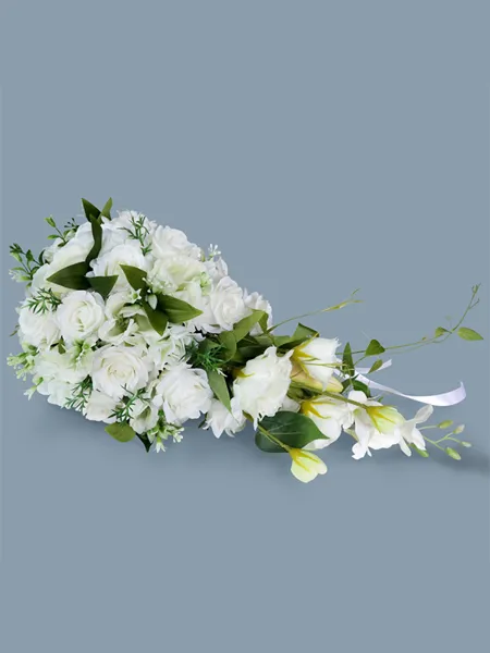 Pure Cascade Silke Blomma Brudbuketter