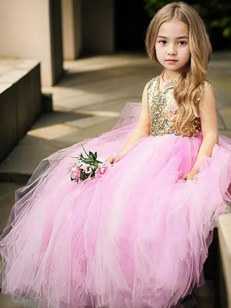 Balklänning Princess Skopa Ärmlös Golvlång Tyll Innocent Flower Girl Klänning Med Paljetter