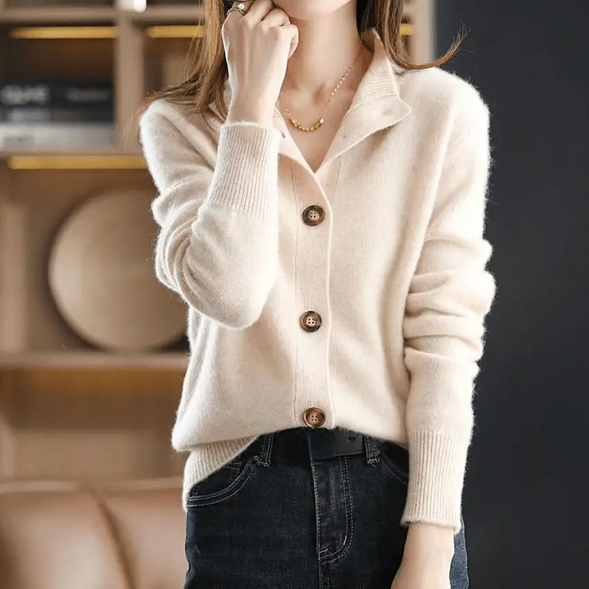 Dam Cardigan Elegant Kashmir Design